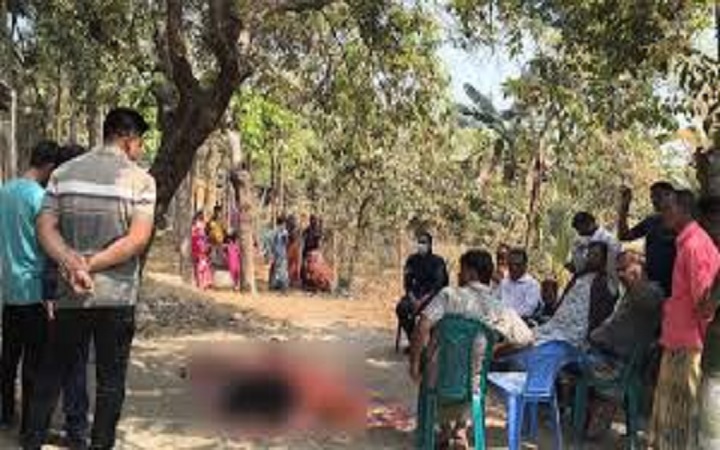 নওগাঁয় গৃহবধূকে পিটিয়ে হত্যা, স্বামী আটক